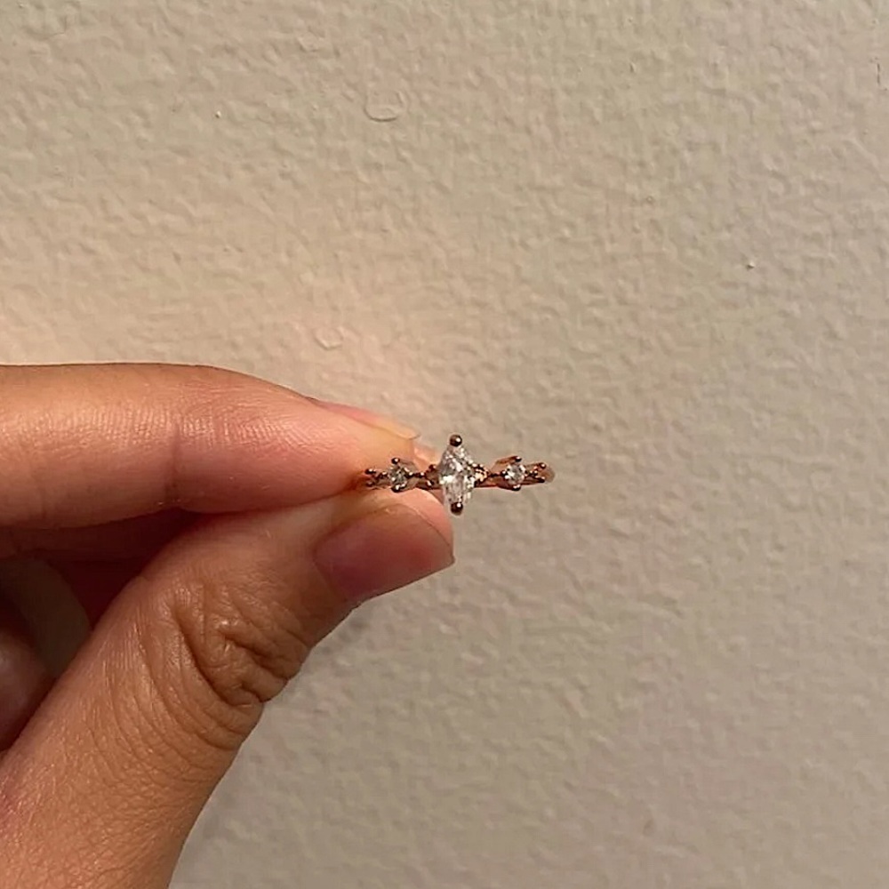 rose gold dainty ring